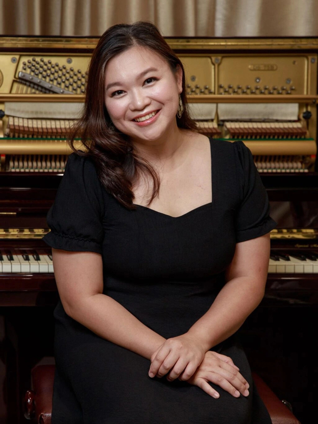 Cecilia Ratna